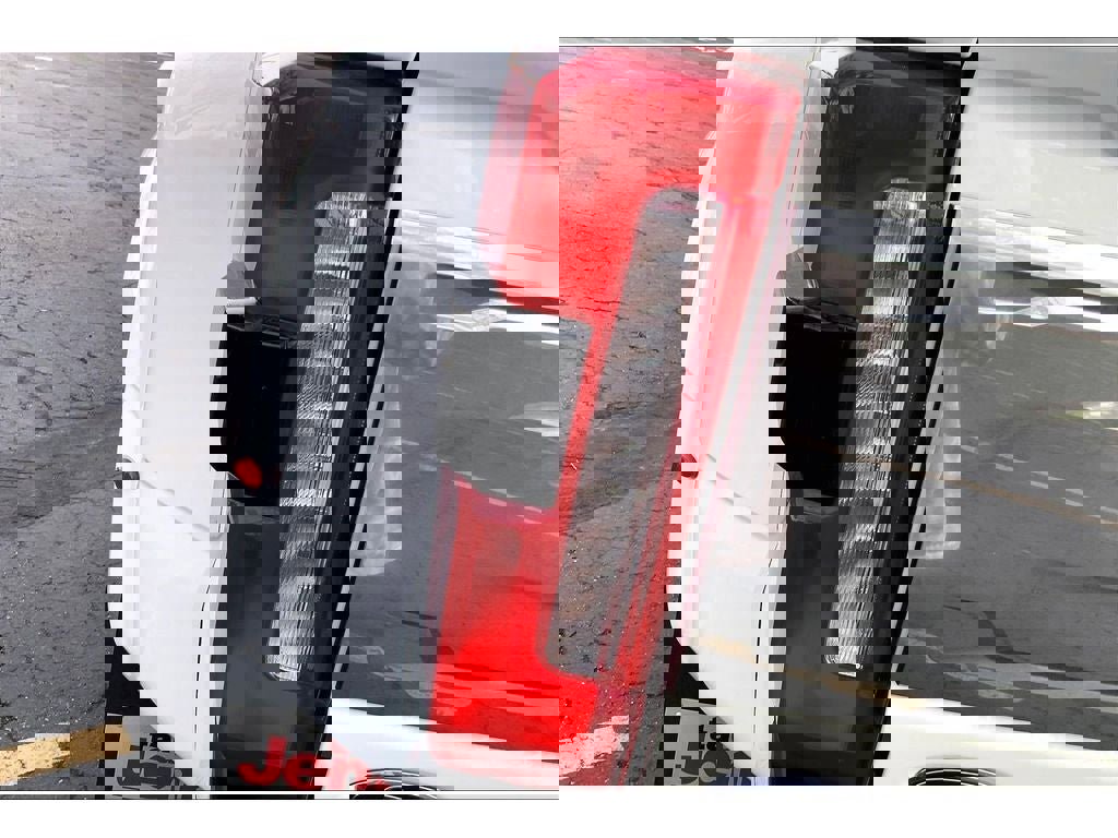 Used 2026 Ford F450 King Ranch w/ Chrome Package image 31