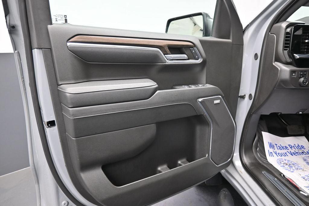 Used 2024 Chevrolet Silverado 1500 LT Trail Boss w/ LT Trail Boss Premium Package AWD/4WD image 27