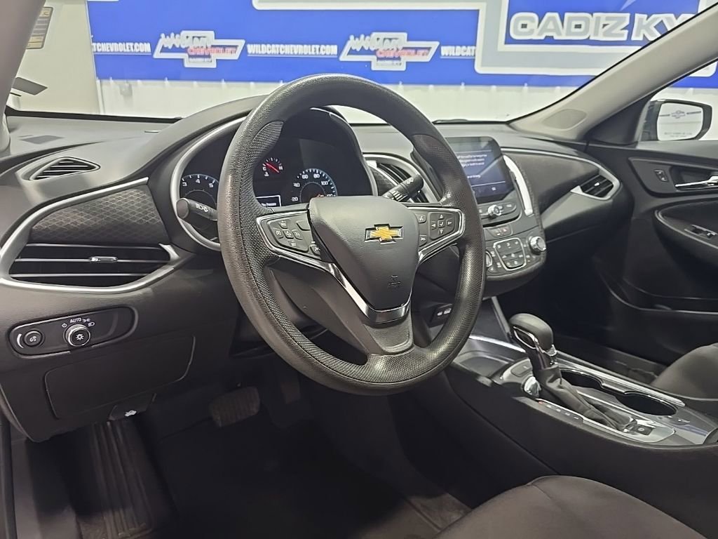 Used 2023 Chevrolet Malibu LT image 16