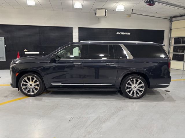 Used 2022 Cadillac Escalade ESV Premium Luxury Platinum image 5