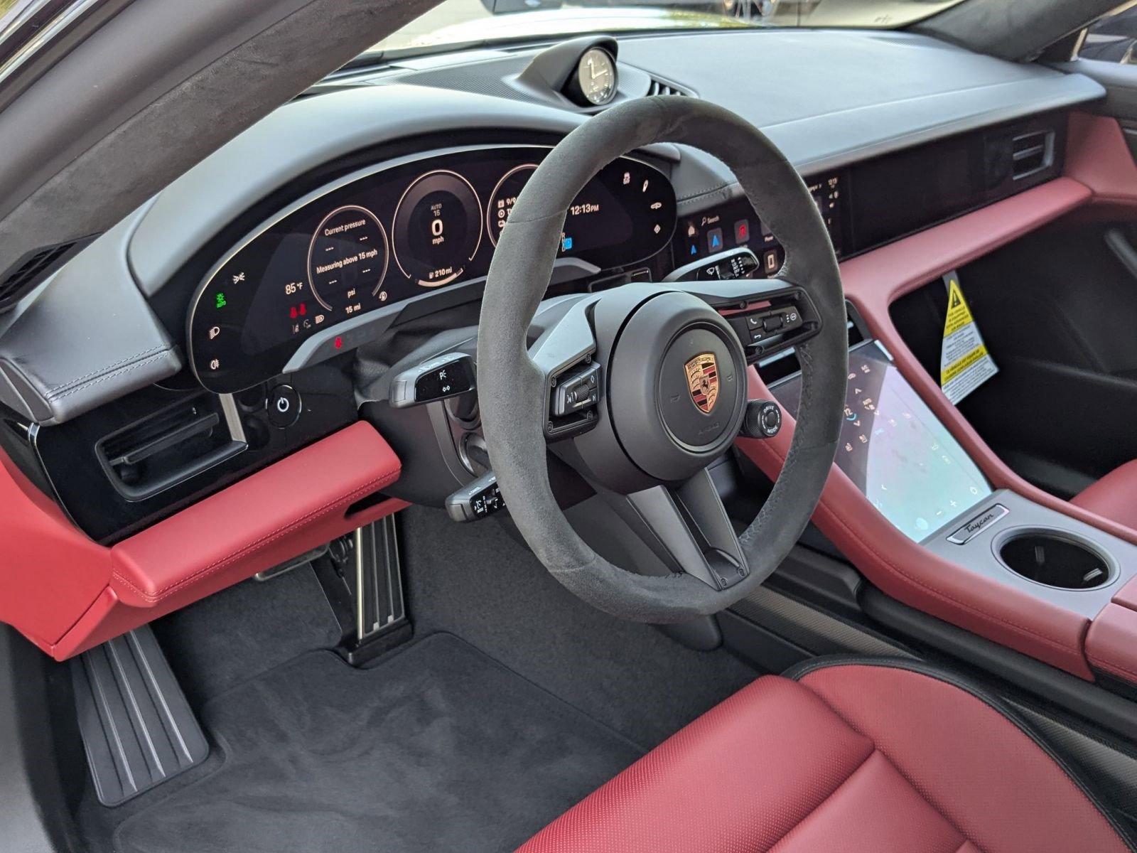 New 2026 Porsche Taycan GTS AWD/4WD image 6