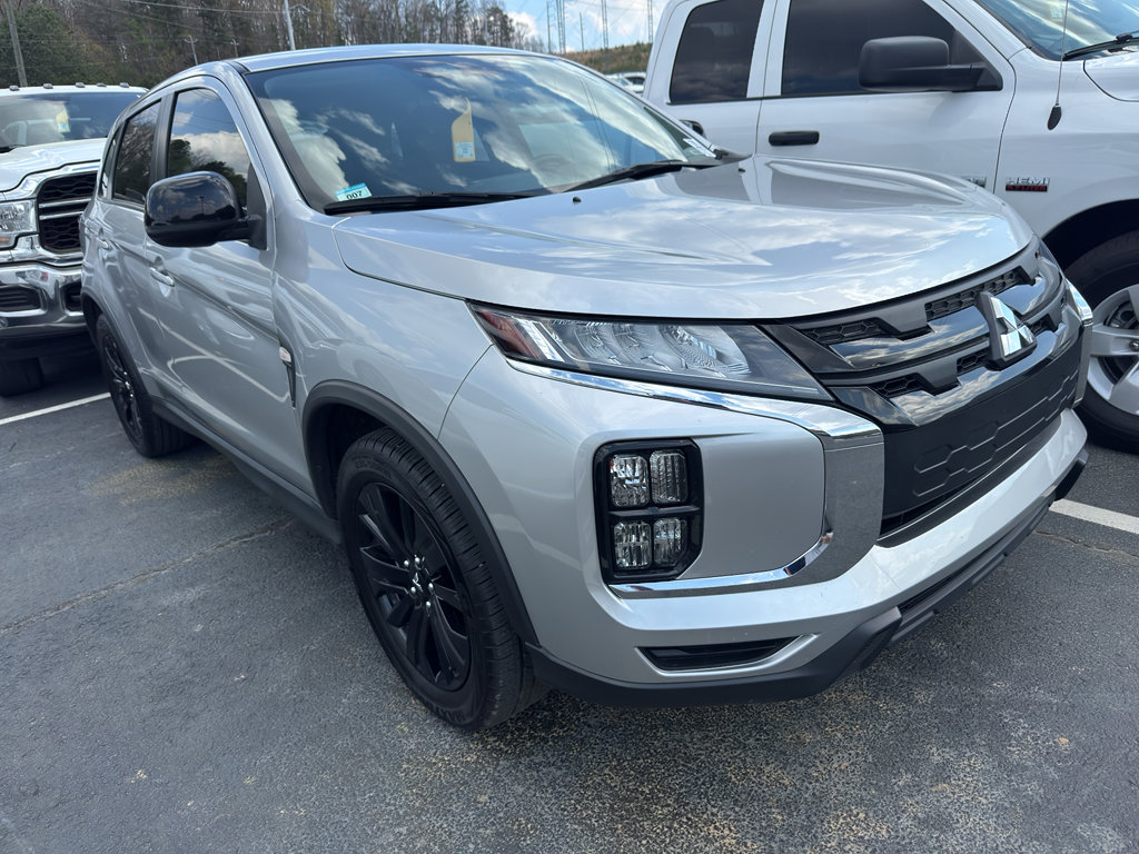 Used 2022 Mitsubishi Outlander Sport LE image 1