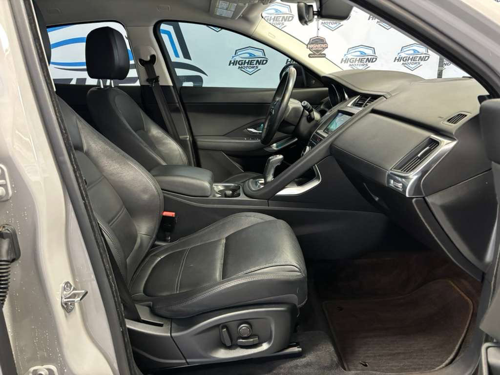 Used 2019 Jaguar E-PACE S image 24
