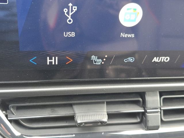 New 2026 Chevrolet Equinox EV RS FWD image 4