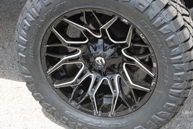 Used 2024 GMC Sierra 2500 AT4 w/ AT4 Premium Plus Package image 30
