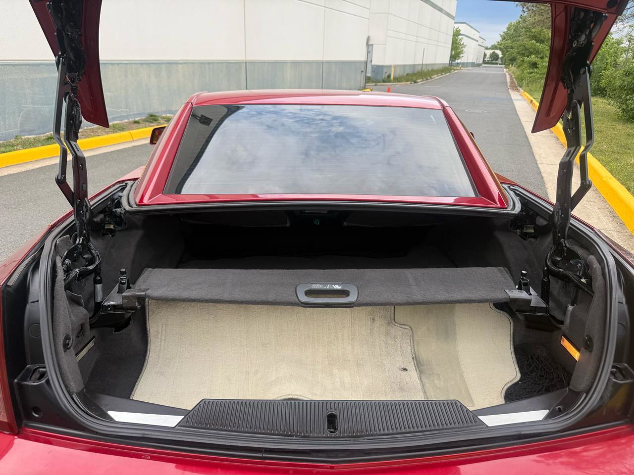 Used 2004 Cadillac XLR RWD image 56