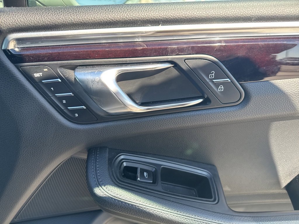 Used 2022 Porsche Macan S image 14