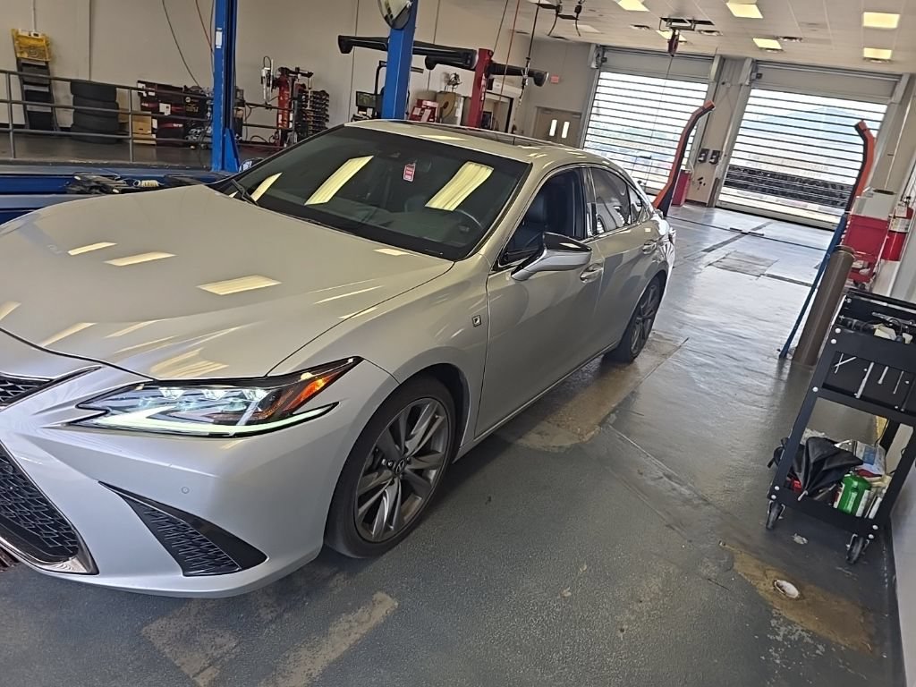 Used 2019 Lexus ES 350 F Sport w/ Accessory Package 2 FWD image 2