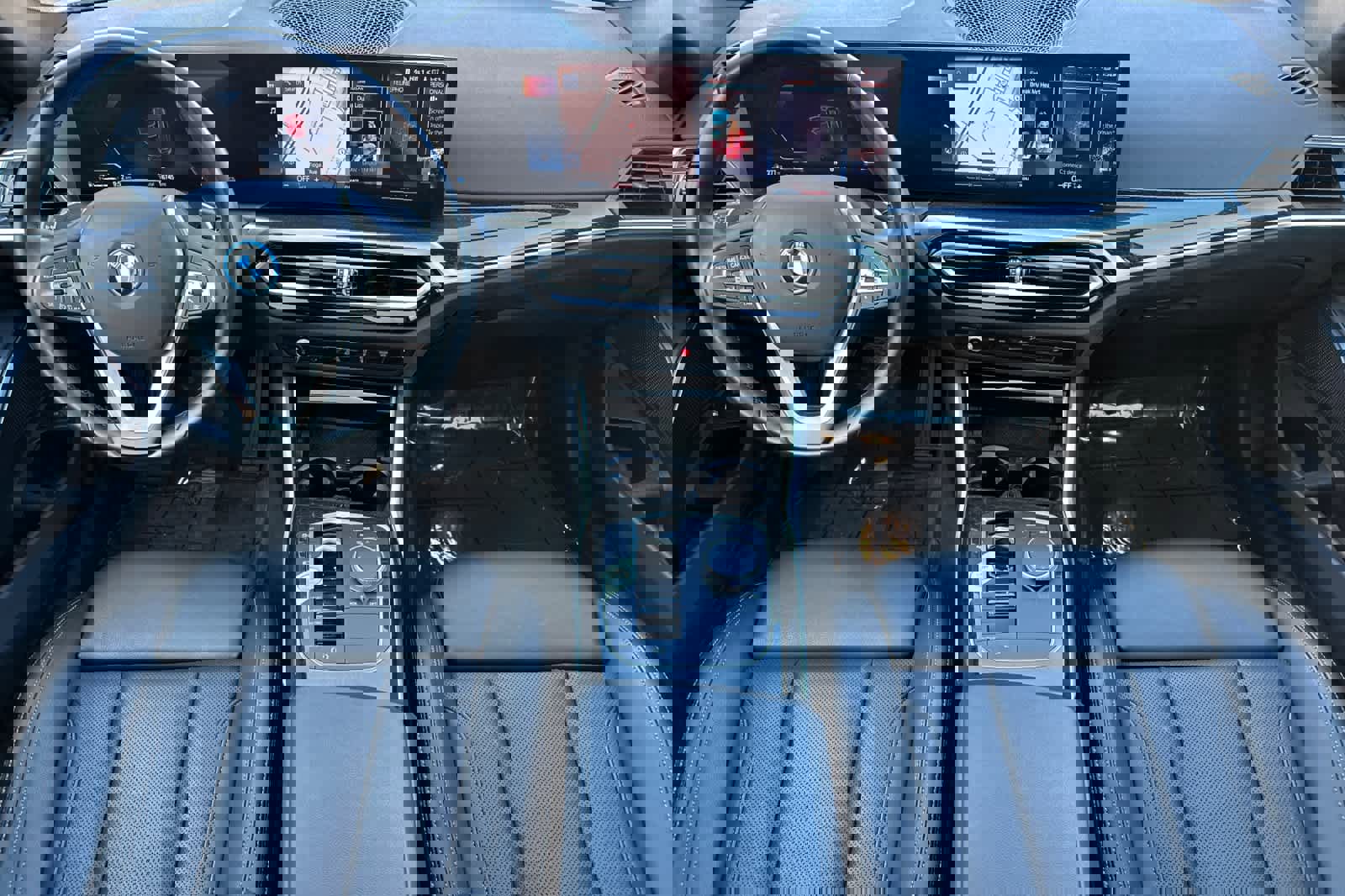 Certified 2023 BMW 330e w/ Driving Assistance Package image 3