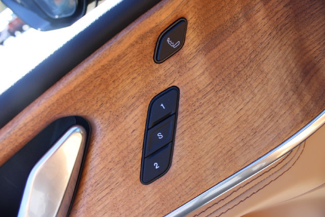 Used 2024 Jeep Grand Cherokee Summit AWD/4WD image 9