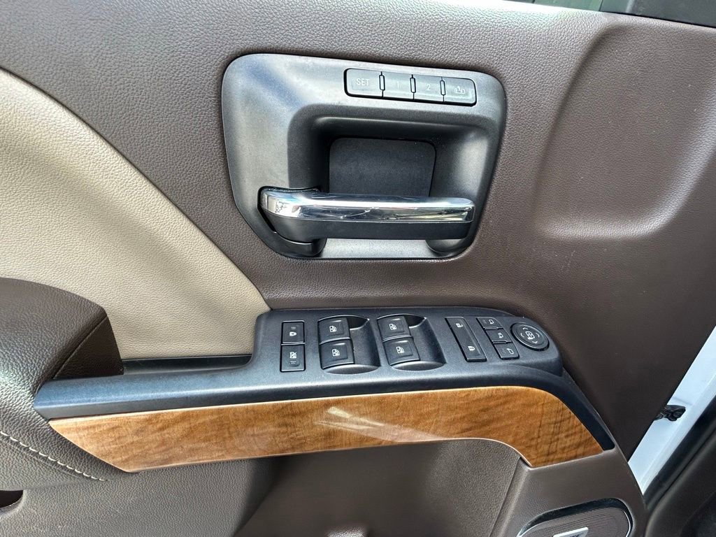 Used 2016 Chevrolet Silverado 1500 LTZ w/ LTZ Plus Package AWD/4WD image 16