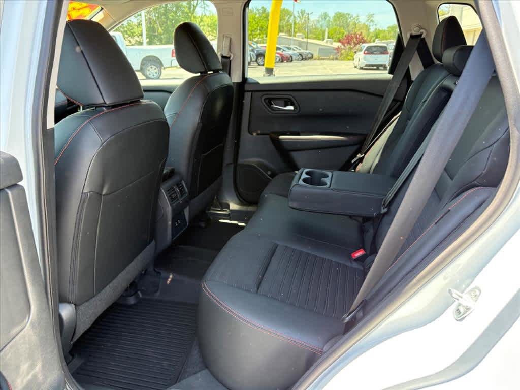 Used 2025 Nissan Rogue SV w/ Rock Creek Premium Package AWD/4WD image 10