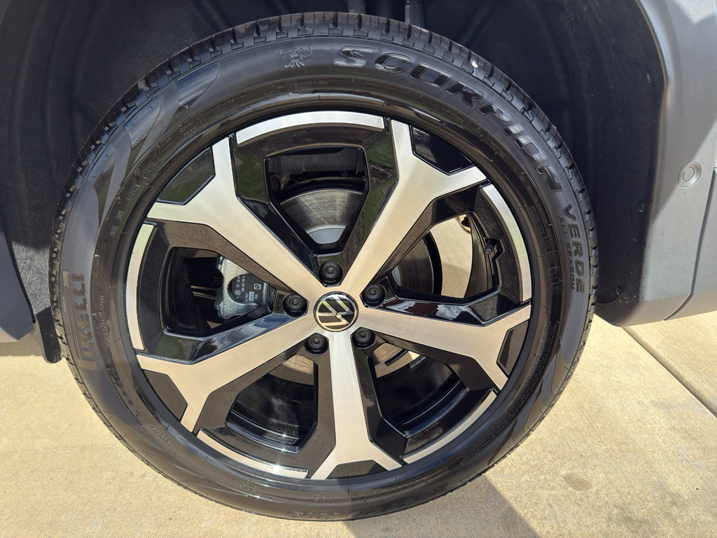 New 2026 Volkswagen Tiguan SE image 15