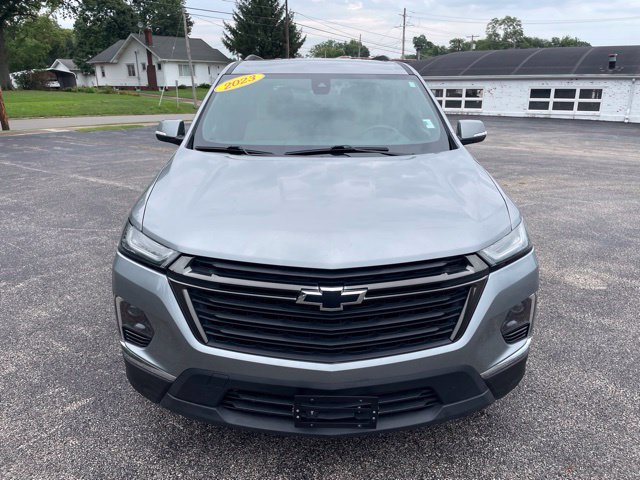 Used 2023 Chevrolet Traverse LS w/ Midnight/Sport Edition FWD image 2