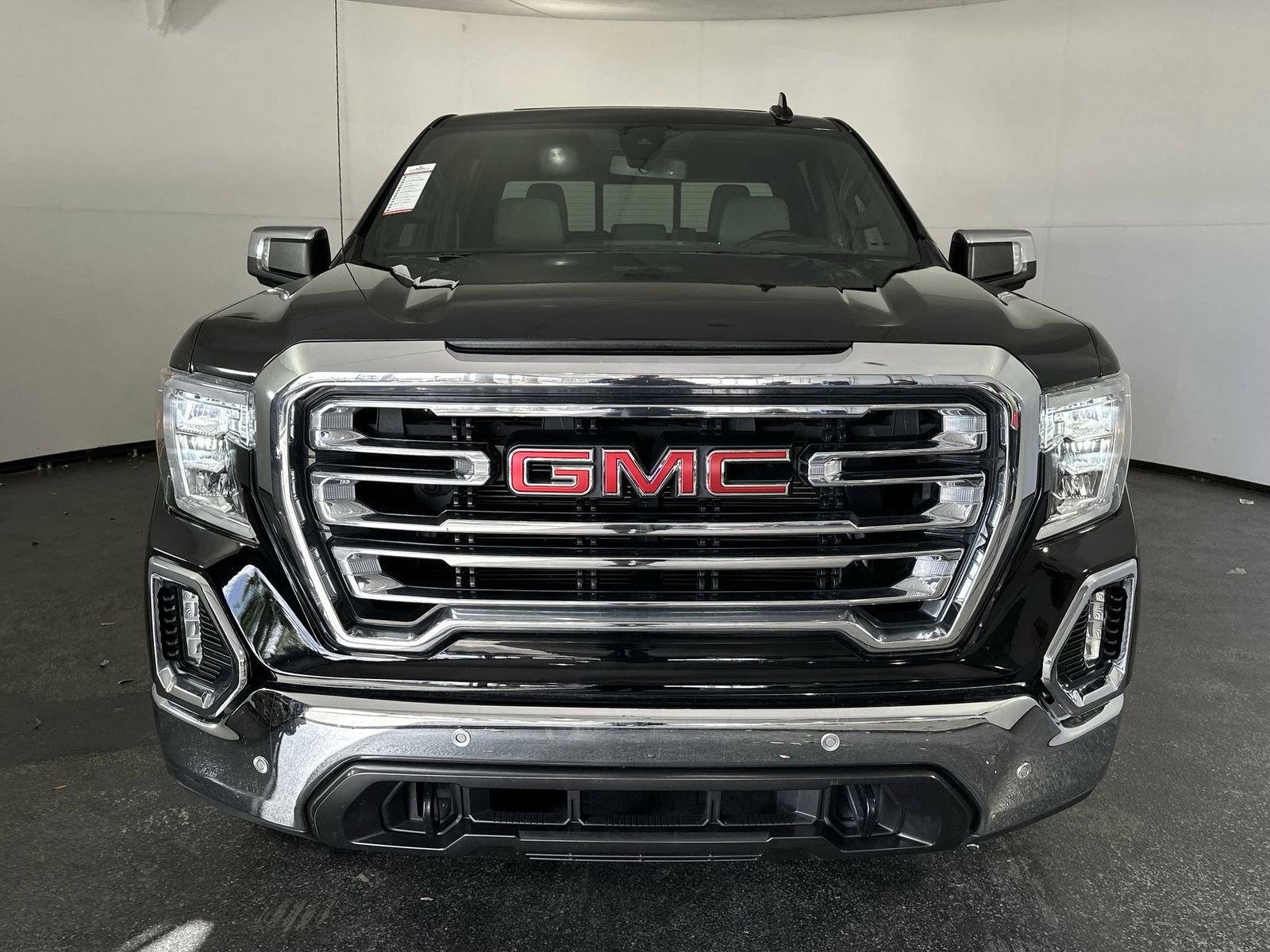 Used 2019 GMC Sierra 1500 SLT w/ SLT Premium Plus Package image 3