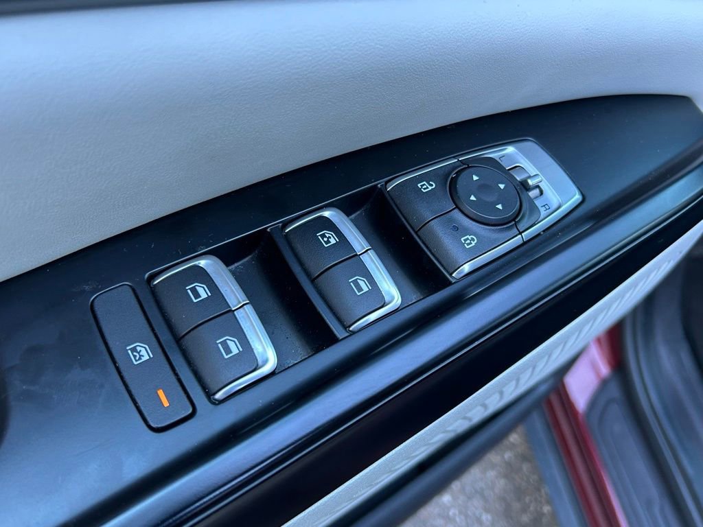 Used 2024 Kia Carnival LX image 69