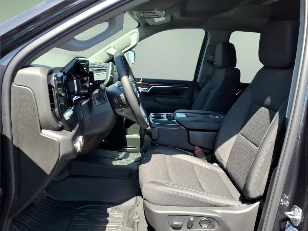New 2026 GMC Sierra 2500 SLE w/ SLE Value Package; AWD/4WD image 5
