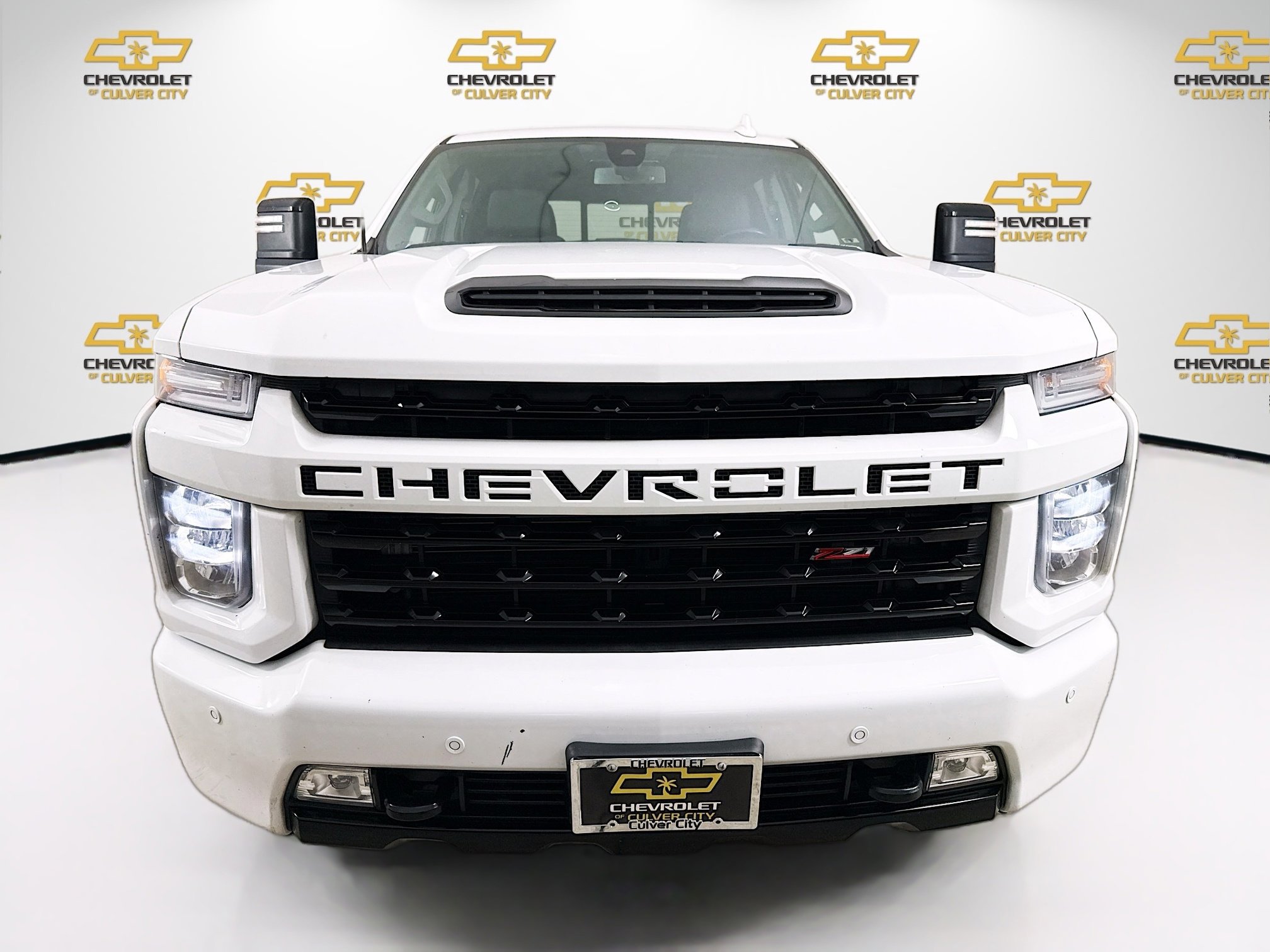 Used 2023 Chevrolet Silverado 2500 LTZ w/ LTZ Plus Package image 2