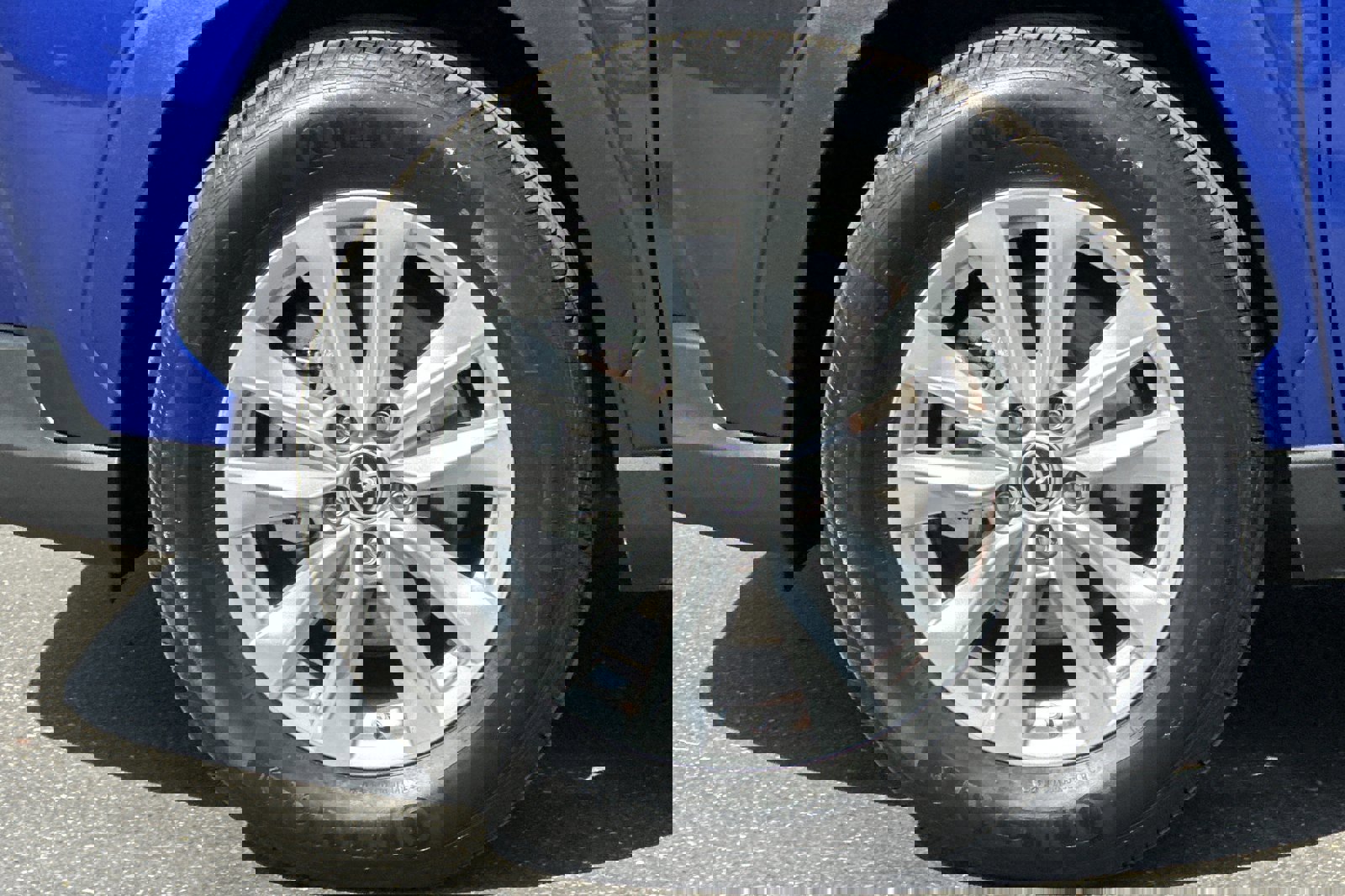 Used 2022 Toyota Corolla Cross LE image 27