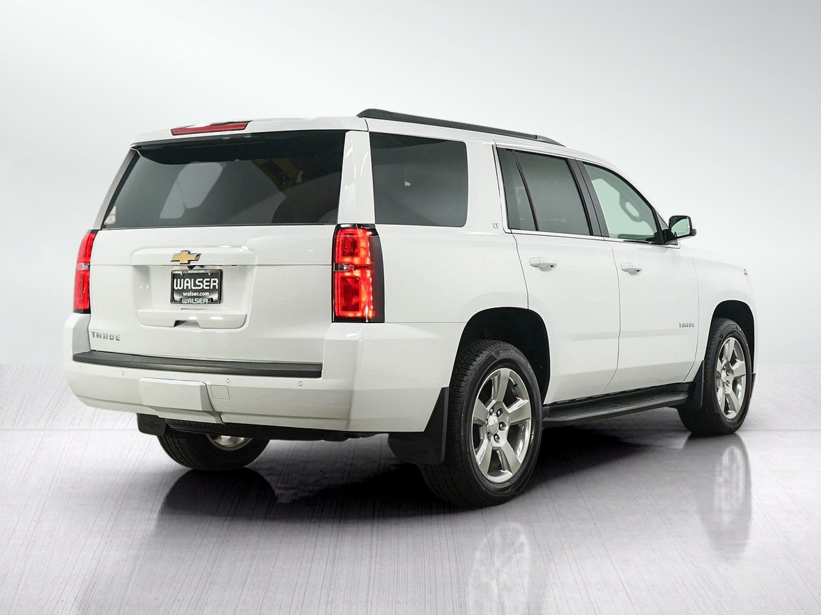 Used 2020 Chevrolet Tahoe LT w/ Luxury Package AWD/4WD image 5