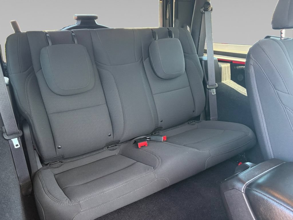 Used 2019 Jeep Wrangler Sport AWD/4WD image 15