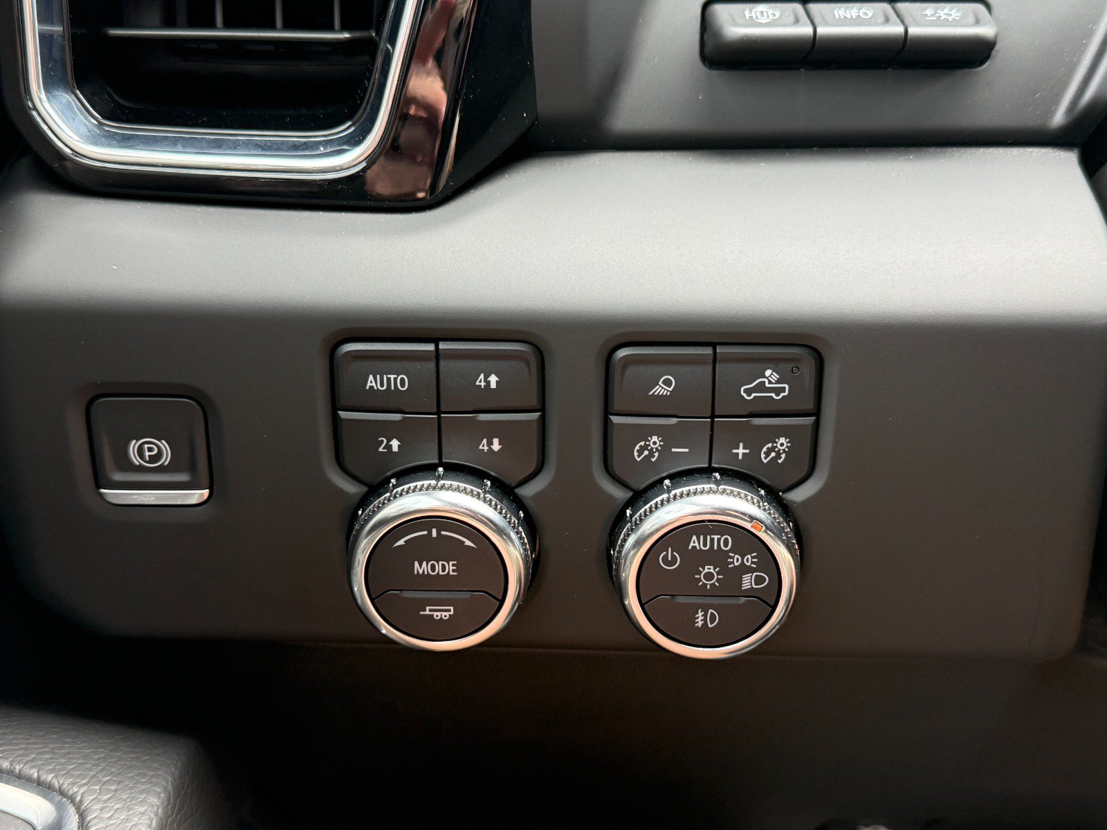 Used 2023 GMC Sierra 1500 Denali AWD/4WD image 33