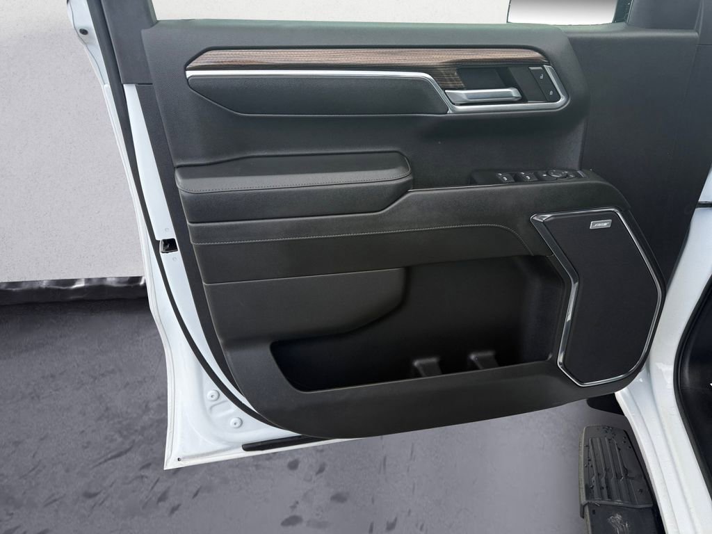 Used 2024 Chevrolet Silverado 1500 LT Trail Boss w/ LT Trail Boss Premium Package image 18