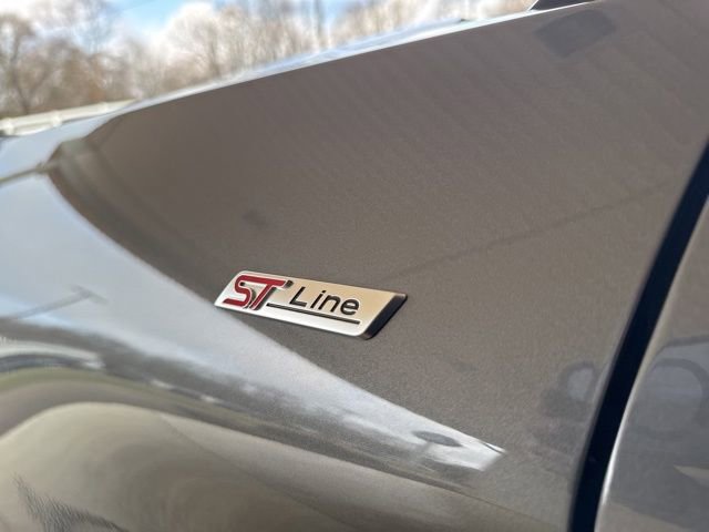 Used 2025 Ford Explorer ST-Line w/ ST-Line Street Pack image 41