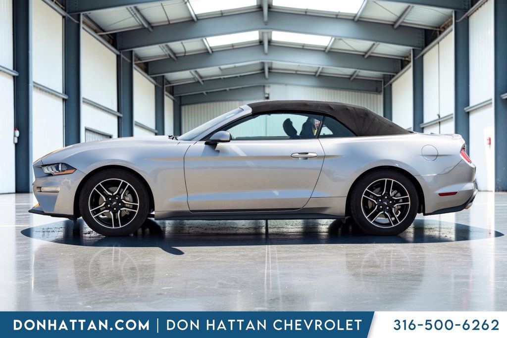 Used 2021 Ford Mustang Premium RWD image 3