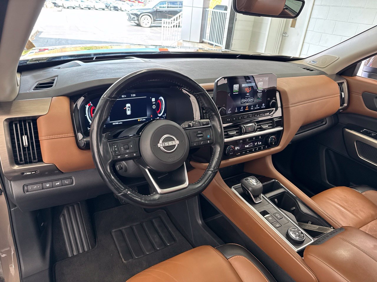 Used 2025 Nissan Pathfinder Platinum AWD/4WD image 19