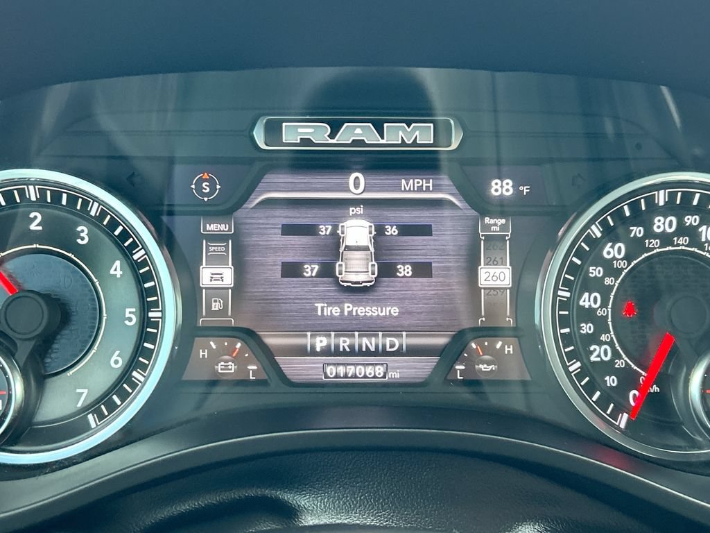 Used 2023 RAM 1500 Big Horn AWD/4WD image 18