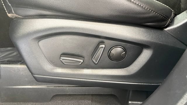 Used 2023 Ford Explorer ST AWD/4WD image 16