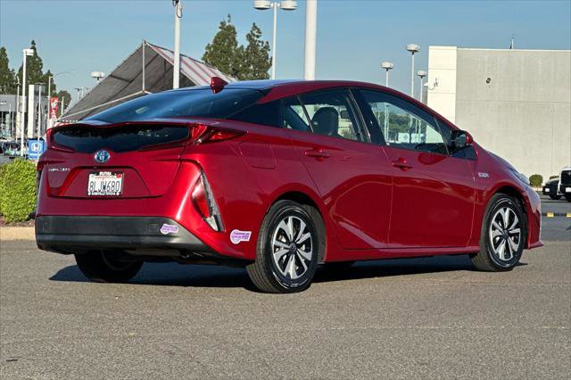 Certified 2019 Toyota Prius Prime Premium image 2