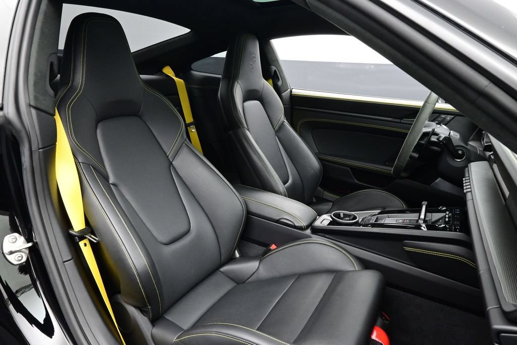 Certified 2026 Porsche 911 Carrera 4 GTS AWD/4WD image 8