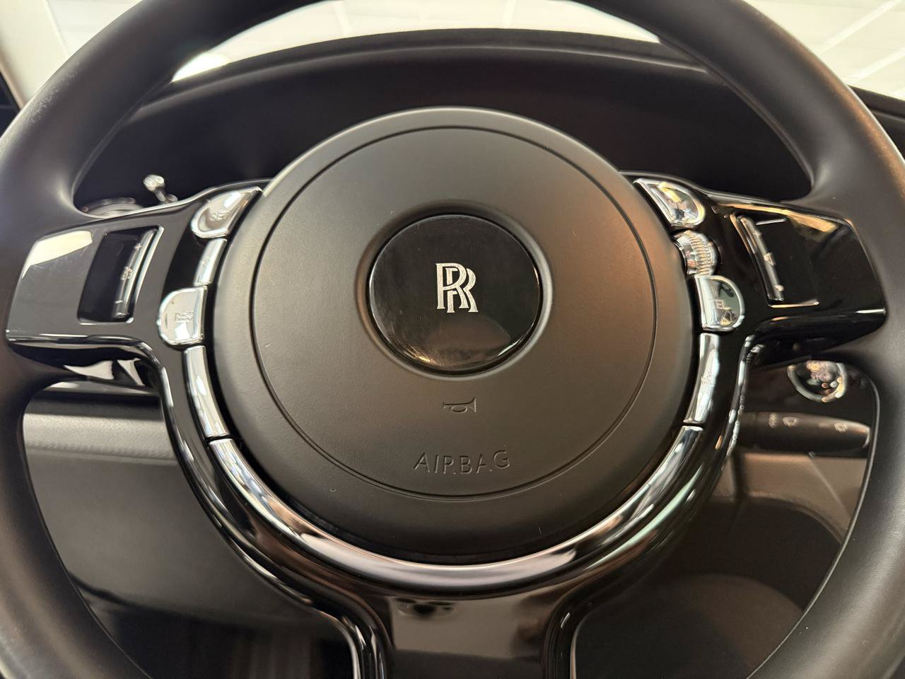 Used 2016 Rolls-Royce Ghost RWD image 15