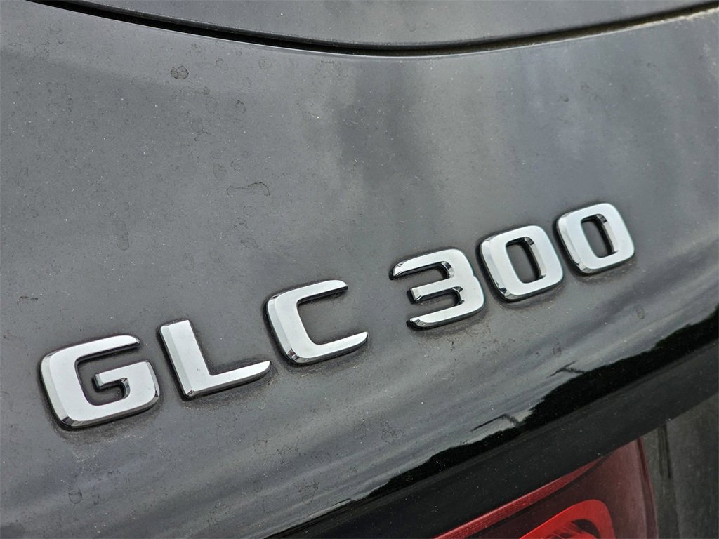 Used 2022 Mercedes-Benz GLC 300 image 12