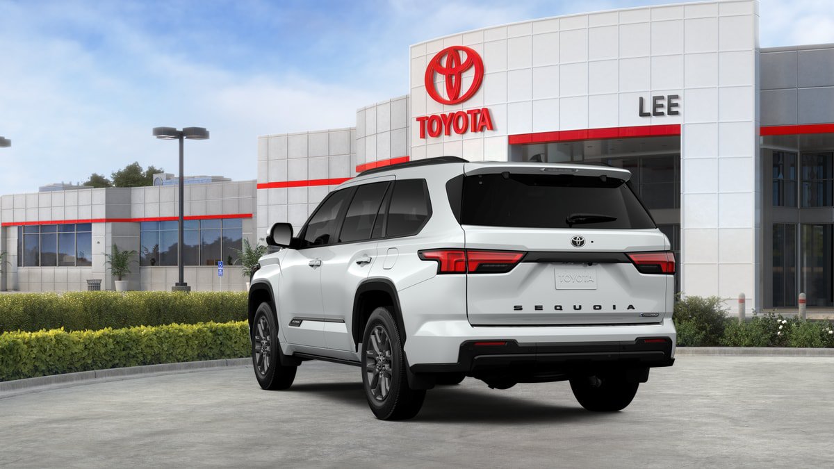 New 2026 Toyota Sequoia Platinum AWD/4WD image 7