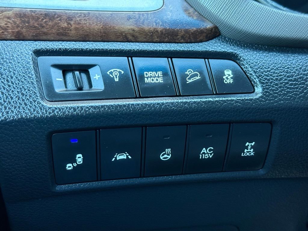 Used 2018 Hyundai Santa Fe AWD w/ SE Ultimate Tech Package 03 image 34