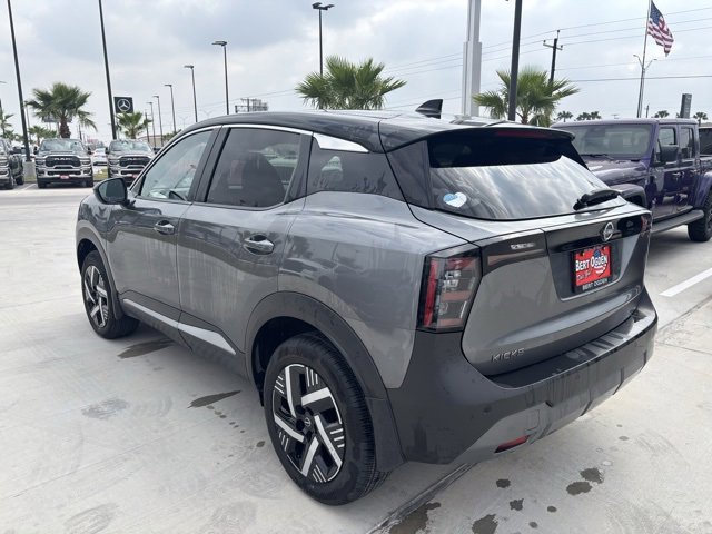 Used 2025 Nissan Kicks SV image 4