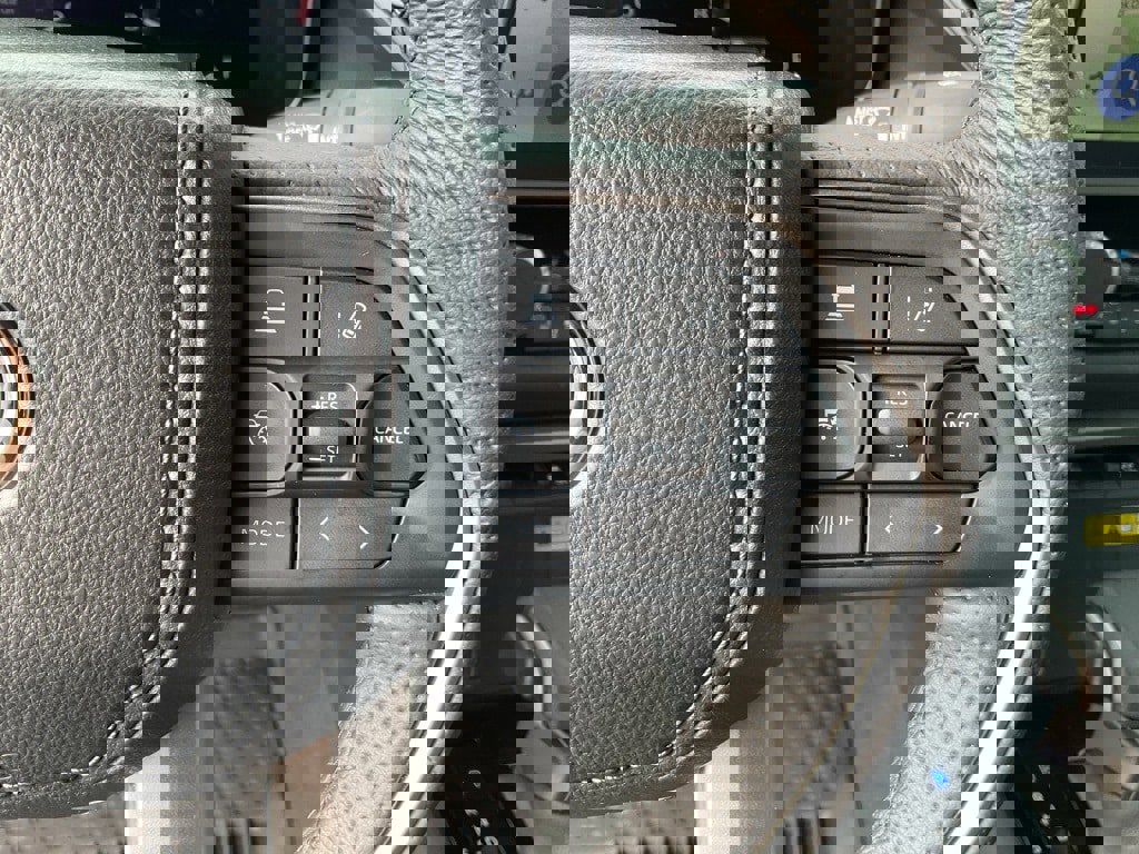 Used 2025 Toyota Tundra Limited image 8