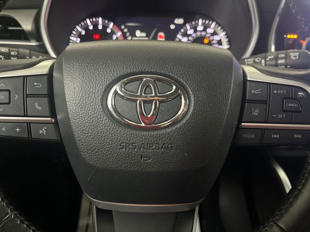 Used 2023 Toyota Highlander XSE image 63