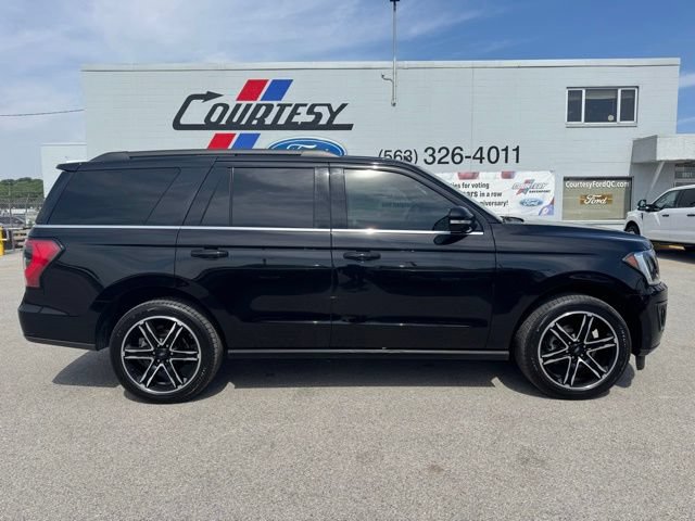 Used 2021 Ford Expedition Limited AWD/4WD image 6