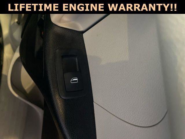 Certified 2024 Chrysler Pacifica Touring-L image 36