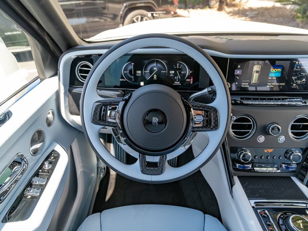 New 2027 Rolls-Royce Cullinan Black Badge AWD/4WD image 34