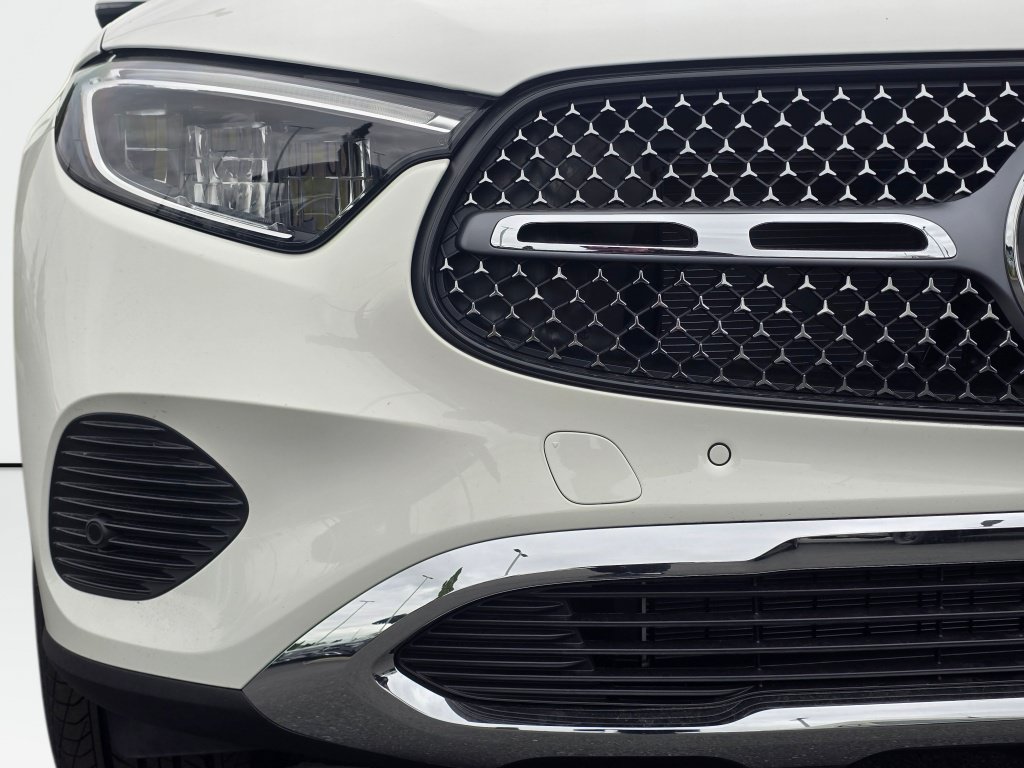 New 2026 Mercedes-Benz GLC 300 4MATIC image 26