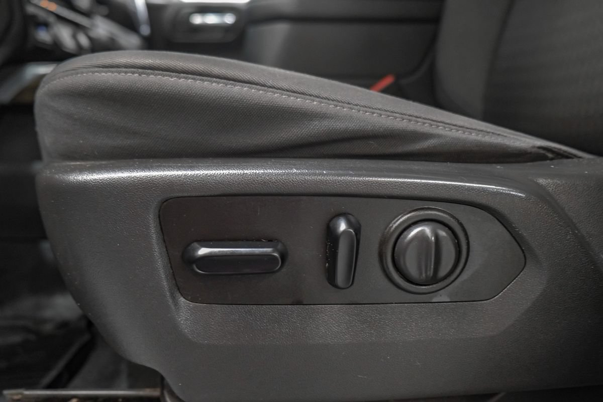 Used 2019 Chevrolet Silverado 1500 RST AWD/4WD image 30