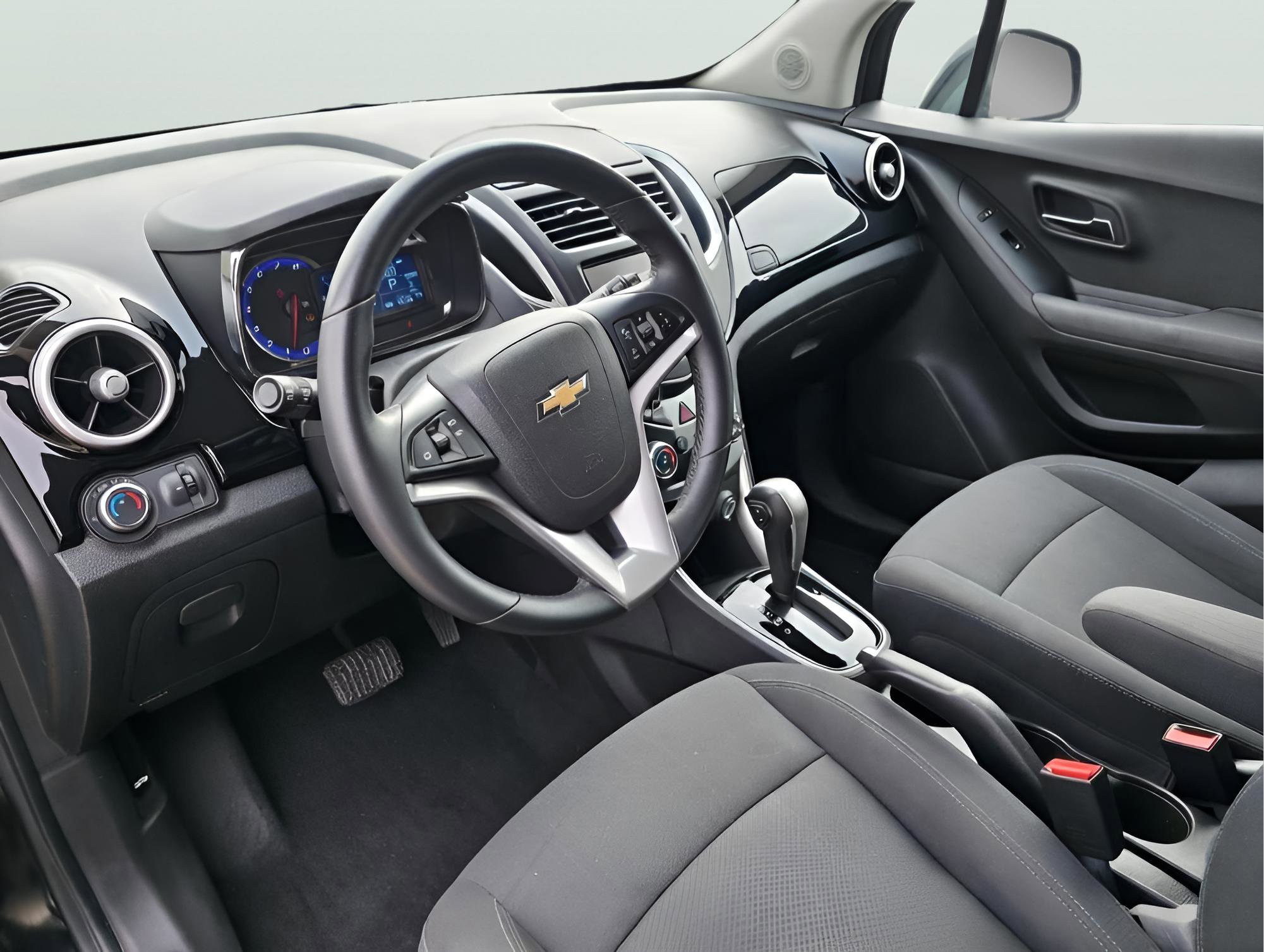 Used 2016 Chevrolet Trax LT image 6