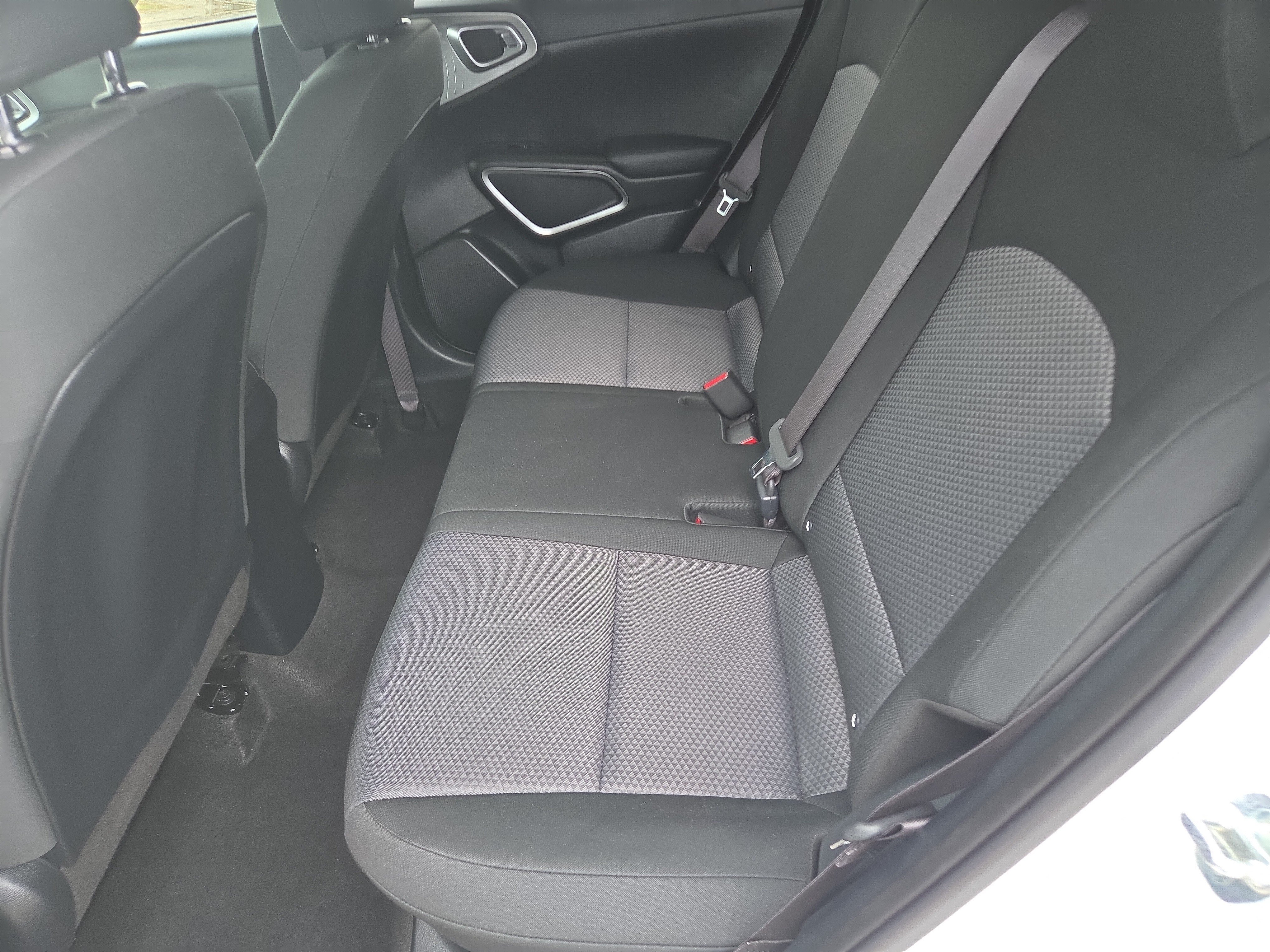 Used 2024 Kia Soul FWD image 7