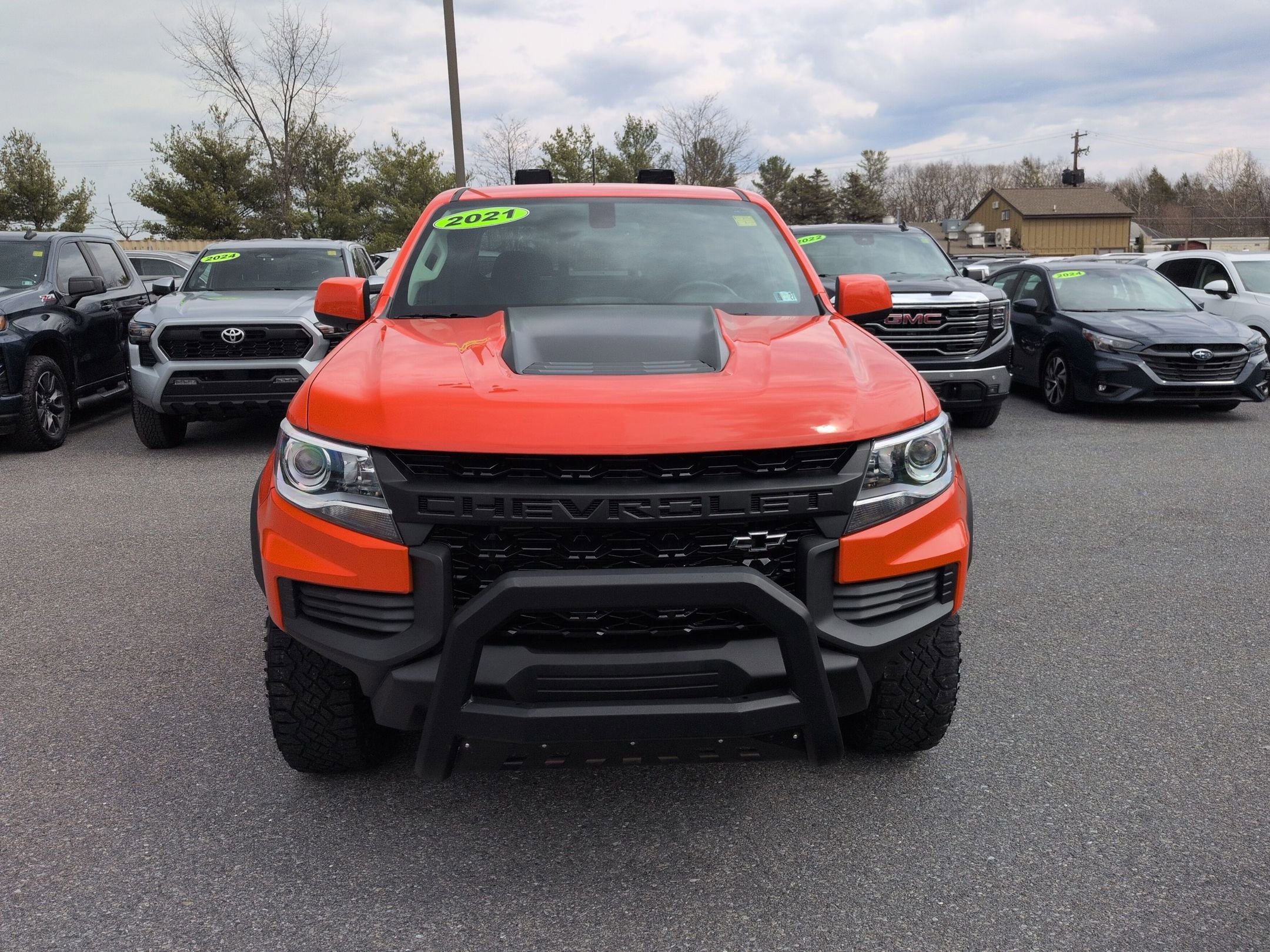 Used 2021 Chevrolet Colorado ZR2 w/ ZR2 Dusk Special Edition image 2
