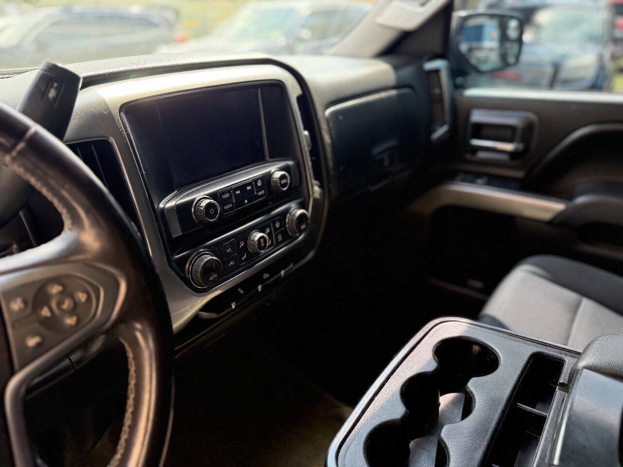 Used 2017 Chevrolet Silverado 1500 LT w/ Texas Edition RWD image 6